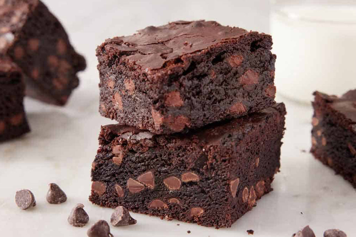 Discover the Sweet Side of Keto: Indulge in Keto-Friendly Desserts and Sweets