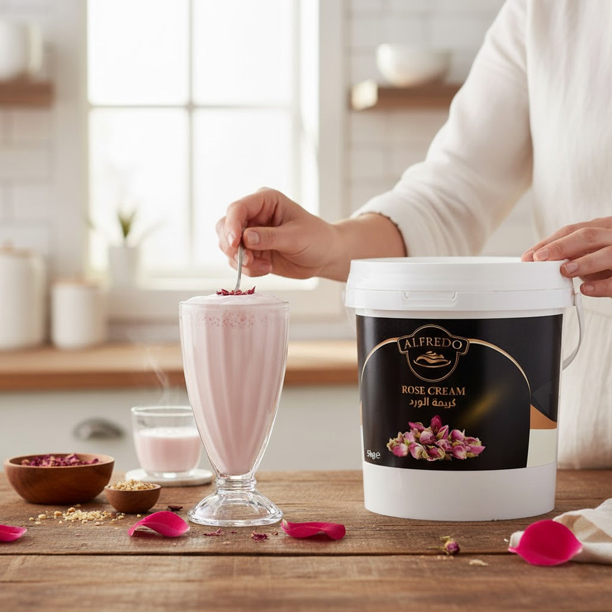 BAKING ESSENTIALS ALFREDO Rose Cream, 5 kg